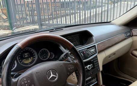 Mercedes-Benz E-Класс, 2011 год, 14 фотография