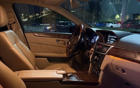 Mercedes-Benz E-Класс, 2011 год, 10 фотография