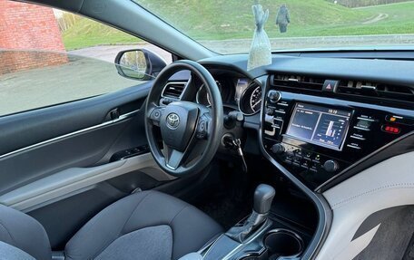 Toyota Camry, 2018 год, 2 200 000 рублей, 12 фотография