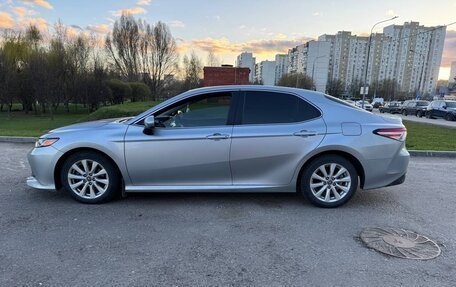 Toyota Camry, 2018 год, 2 200 000 рублей, 8 фотография