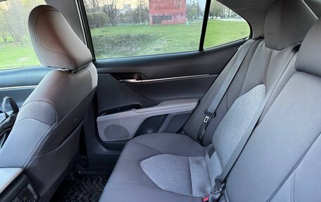 Toyota Camry, 2018 год, 2 200 000 рублей, 9 фотография