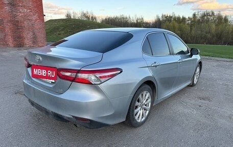 Toyota Camry, 2018 год, 2 200 000 рублей, 5 фотография