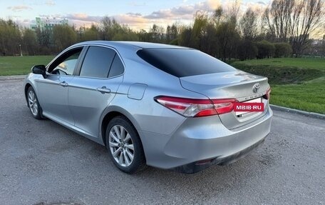 Toyota Camry, 2018 год, 2 200 000 рублей, 7 фотография