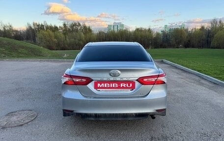 Toyota Camry, 2018 год, 2 200 000 рублей, 6 фотография