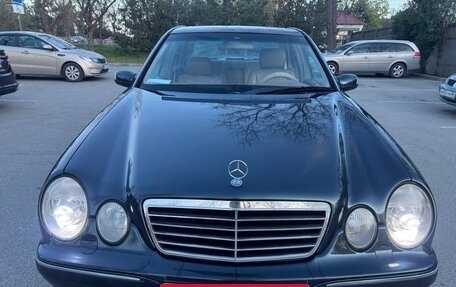 Mercedes-Benz E-Класс, 1999 год, 850 000 рублей, 2 фотография