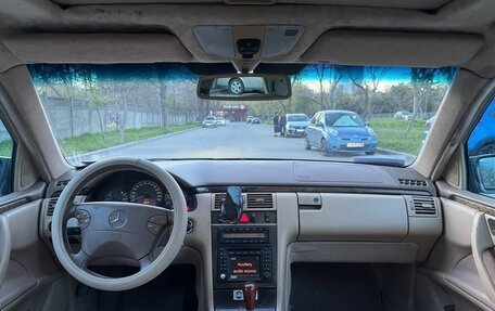 Mercedes-Benz E-Класс, 1999 год, 850 000 рублей, 10 фотография