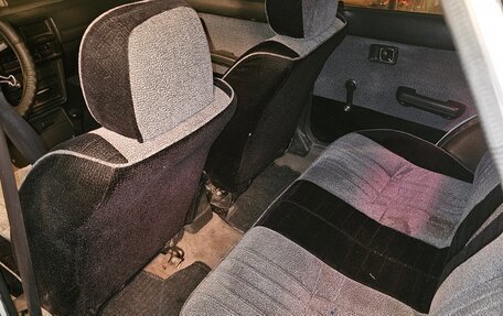 Mazda 323, 1986 год, 120 000 рублей, 6 фотография