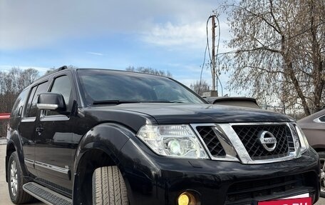 Nissan Pathfinder, 2012 год, 1 585 000 рублей, 2 фотография