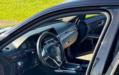 Mercedes-Benz E-Класс, 2010 год, 3 фотография