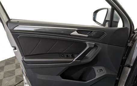 Volkswagen Tiguan II, 2016 год, 2 320 000 рублей, 19 фотография