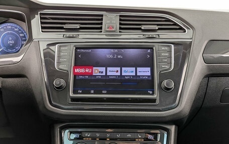 Volkswagen Tiguan II, 2016 год, 2 320 000 рублей, 17 фотография