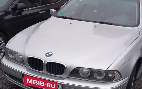 BMW 5 серия, 2002 год, 700 000 рублей, 1 фотография