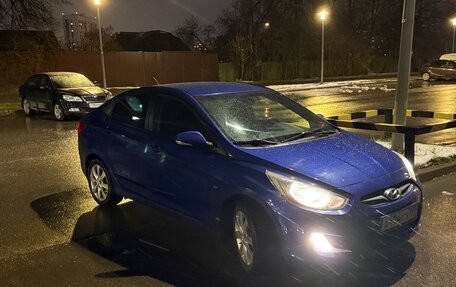 Hyundai Solaris II рестайлинг, 2012 год, 1 200 000 рублей, 6 фотография