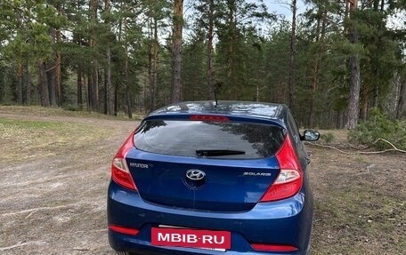 Hyundai Solaris II рестайлинг, 2015 год, 1 100 000 рублей, 2 фотография