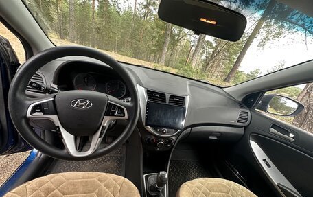 Hyundai Solaris II рестайлинг, 2015 год, 1 100 000 рублей, 9 фотография