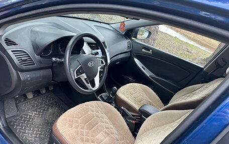 Hyundai Solaris II рестайлинг, 2015 год, 1 100 000 рублей, 11 фотография