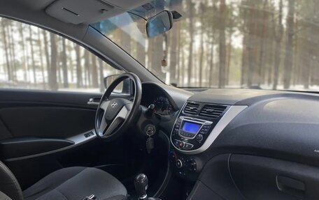 Hyundai Solaris II рестайлинг, 2013 год, 790 000 рублей, 6 фотография
