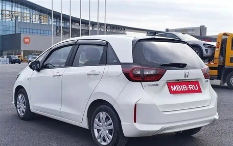 Honda Fit, 2021 год, 1 023 000 рублей, 4 фотография