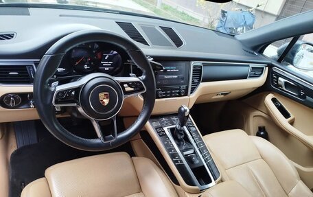 Porsche Macan I рестайлинг, 2016 год, 3 050 000 рублей, 9 фотография