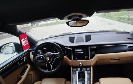 Porsche Macan I рестайлинг, 2016 год, 3 050 000 рублей, 8 фотография