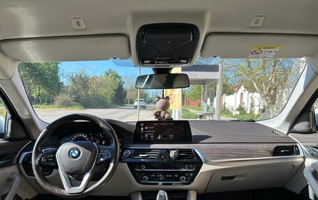 BMW 5 серия, 2017 год, 3 500 000 рублей, 14 фотография