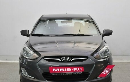Hyundai Solaris II рестайлинг, 2011 год, 650 000 рублей, 2 фотография