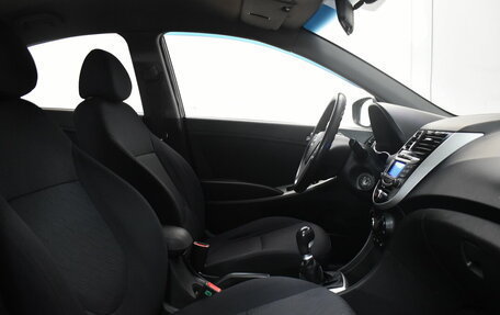 Hyundai Solaris II рестайлинг, 2011 год, 650 000 рублей, 10 фотография