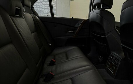 BMW 5 серия, 2007 год, 1 055 000 рублей, 15 фотография