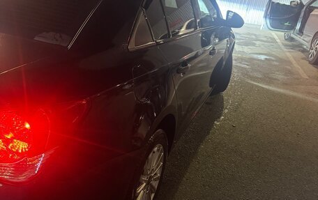 Chevrolet Cruze II, 2010 год, 500 000 рублей, 9 фотография