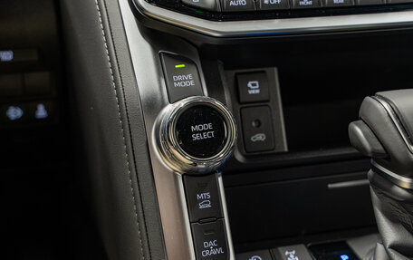 Toyota Land Cruiser, 2026 год, 15 590 000 рублей, 21 фотография