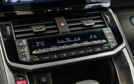 Toyota Land Cruiser, 2026 год, 15 590 000 рублей, 20 фотография