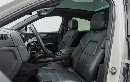 Porsche Cayenne III, 2025 год, 18 390 000 рублей, 26 фотография