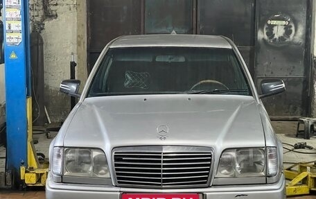 Mercedes-Benz E-Класс, 1994 год, 250 000 рублей, 4 фотография