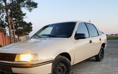 Opel Vectra A, 1990 год, 125 000 рублей, 5 фотография