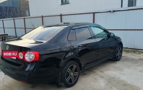 Volkswagen Jetta VI, 2010 год, 650 000 рублей, 2 фотография