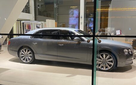 Bentley Flying Spur II, 2014 год, 6 200 000 рублей, 2 фотография