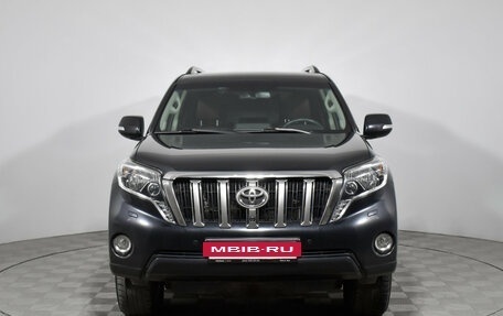 Toyota Land Cruiser Prado 150 рестайлинг 2, 2017 год, 3 600 000 рублей, 2 фотография