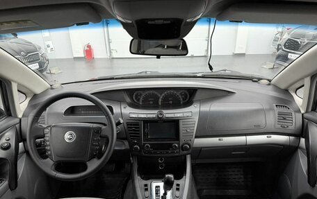 SsangYong Rodius I, 2011 год, 1 200 000 рублей, 17 фотография