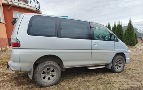 Mitsubishi Delica IV, 1999 год, 650 000 рублей, 7 фотография