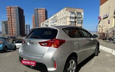 Toyota Auris II, 2012 год, 1 000 000 рублей, 5 фотография