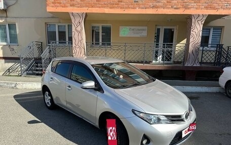 Toyota Auris II, 2012 год, 1 000 000 рублей, 2 фотография