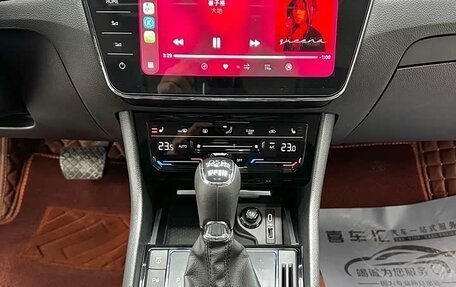 Skoda Superb III рестайлинг, 2022 год, 1 730 000 рублей, 12 фотография