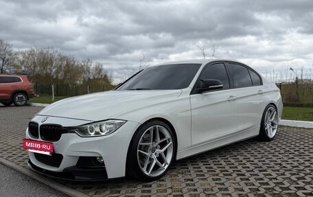 BMW 3 серия, 2012 год, 1 900 000 рублей, 2 фотография