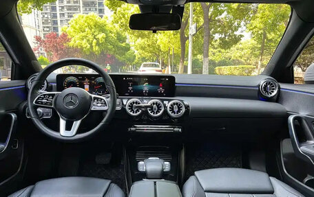 Mercedes-Benz A-Класс, 2022 год, 1 736 069 рублей, 8 фотография