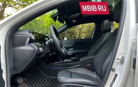 Mercedes-Benz A-Класс, 2022 год, 1 736 069 рублей, 12 фотография