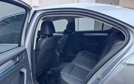 Skoda Superb III рестайлинг, 2023 год, 1 655 017 рублей, 13 фотография