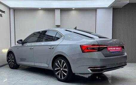 Skoda Superb III рестайлинг, 2023 год, 1 655 017 рублей, 6 фотография