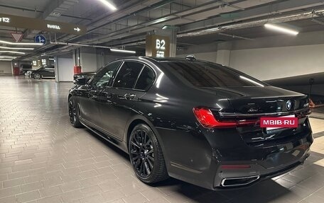 BMW 7 серия, 2019 год, 5 900 000 рублей, 10 фотография