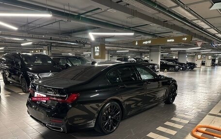 BMW 7 серия, 2019 год, 5 900 000 рублей, 9 фотография