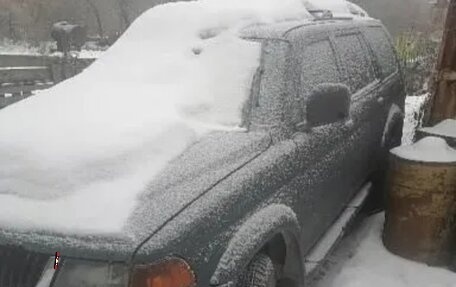 Mitsubishi Montero Sport, 2000 год, 400 000 рублей, 2 фотография